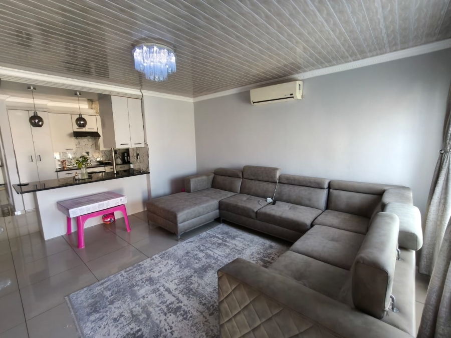3 Bedroom Property for Sale in Waterval East North West